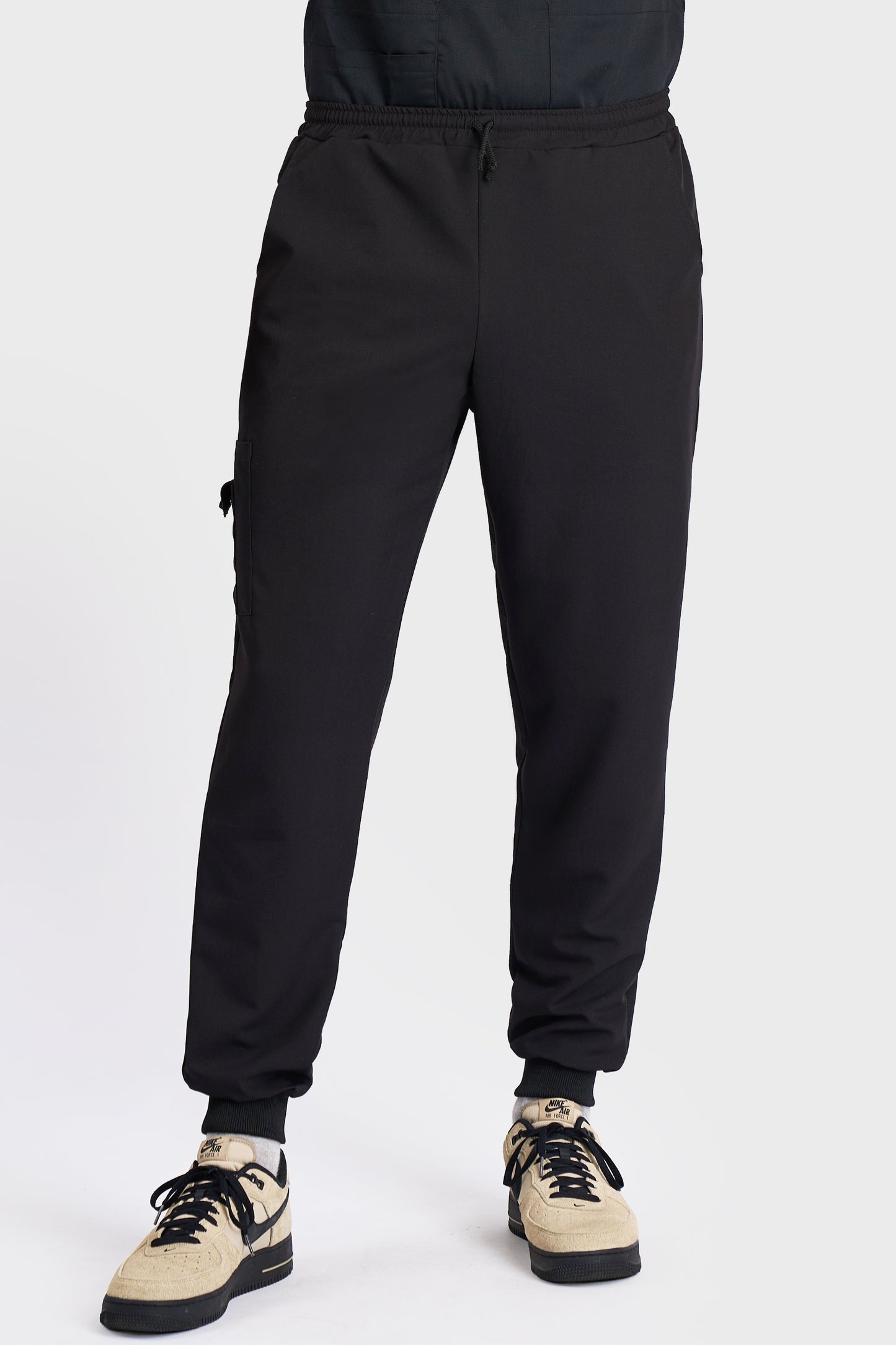 Pantaloni Medicali Joger Barbati Stretch - Negru - vedere frontala - material elastic - Akitex